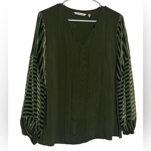 Soft Surrounding Women’s Dark Green Top with Velvet Striped Sleeve Sz M - Picture 2 of 13